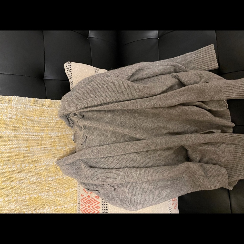 grey sweater ae